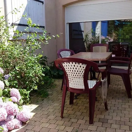 Au Bon Vivre Apartment Vives Exterior photo